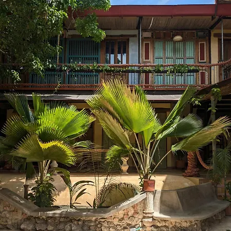 Casa Del Tunel In Getsemani