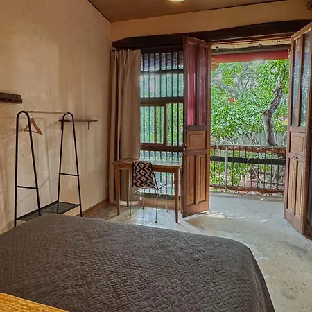 Casa Del Tunel In Getsemani Guest house
