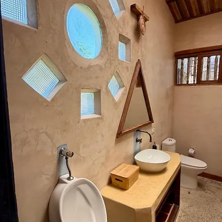Casa Del Tunel In Getsemani Pensión 3*