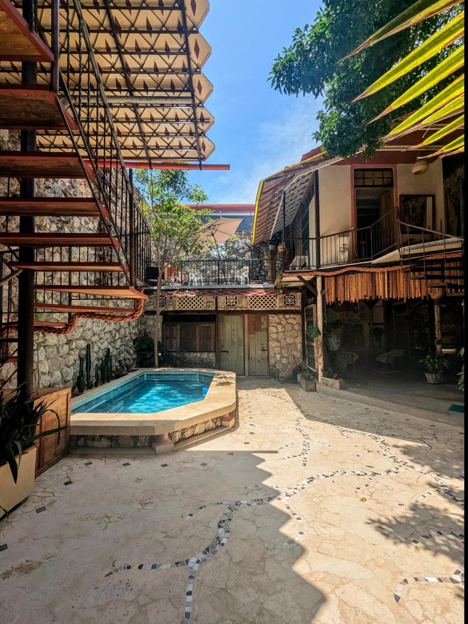 Casa Del Tunel In Getsemani Pensión Cartagena