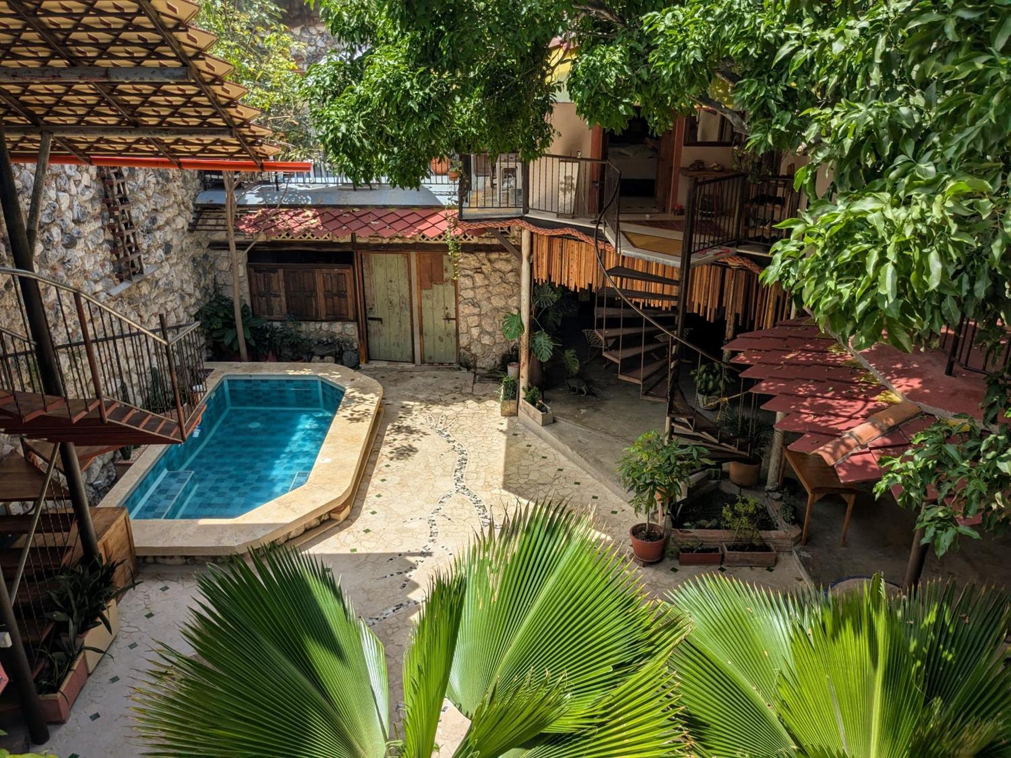 Casa Del Tunel In Getsemani Pensión 3*